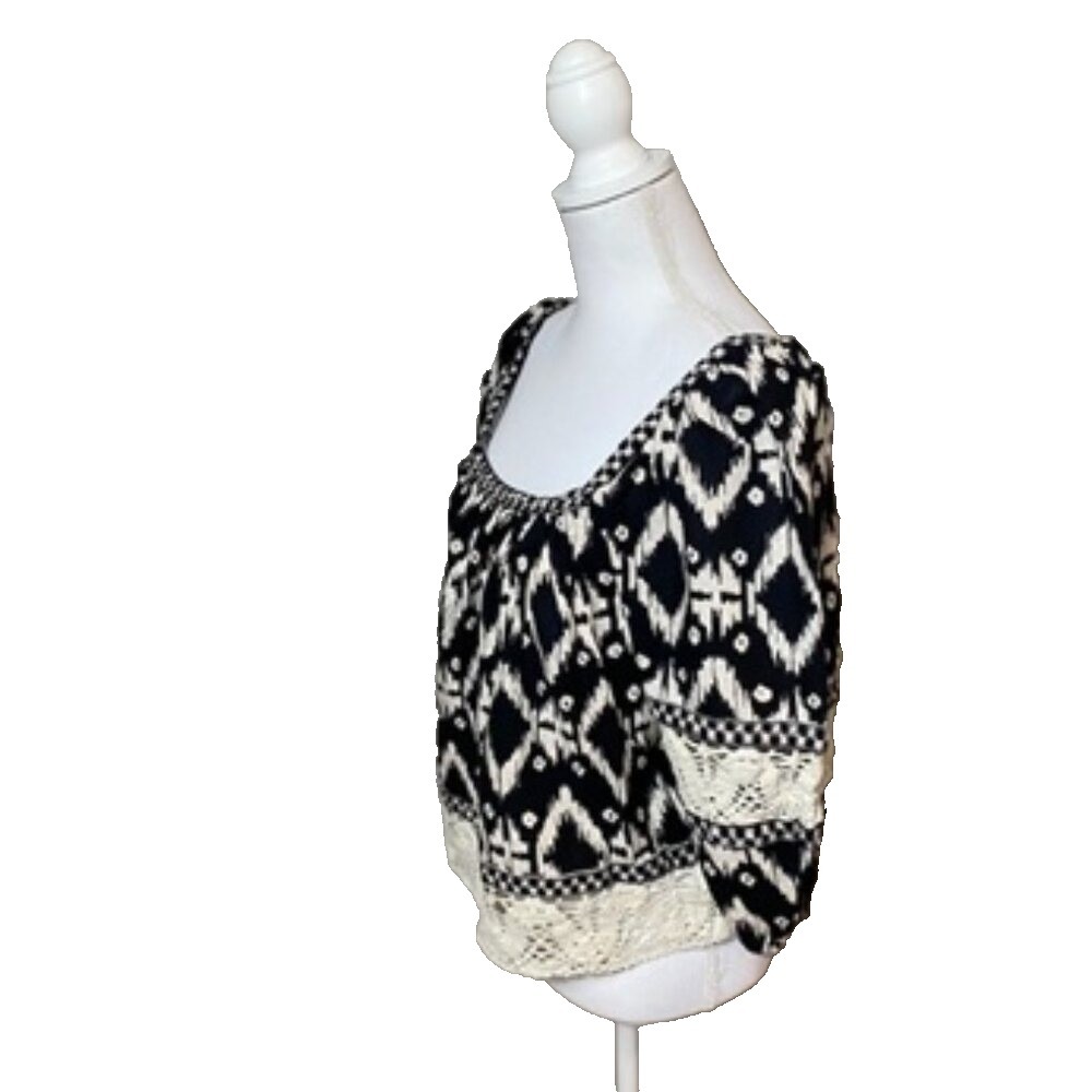 Christian Siriano Linen Peasant Black White Ikat Boho Puff Sleeve‎ Top Size M - Picture 2 of 7